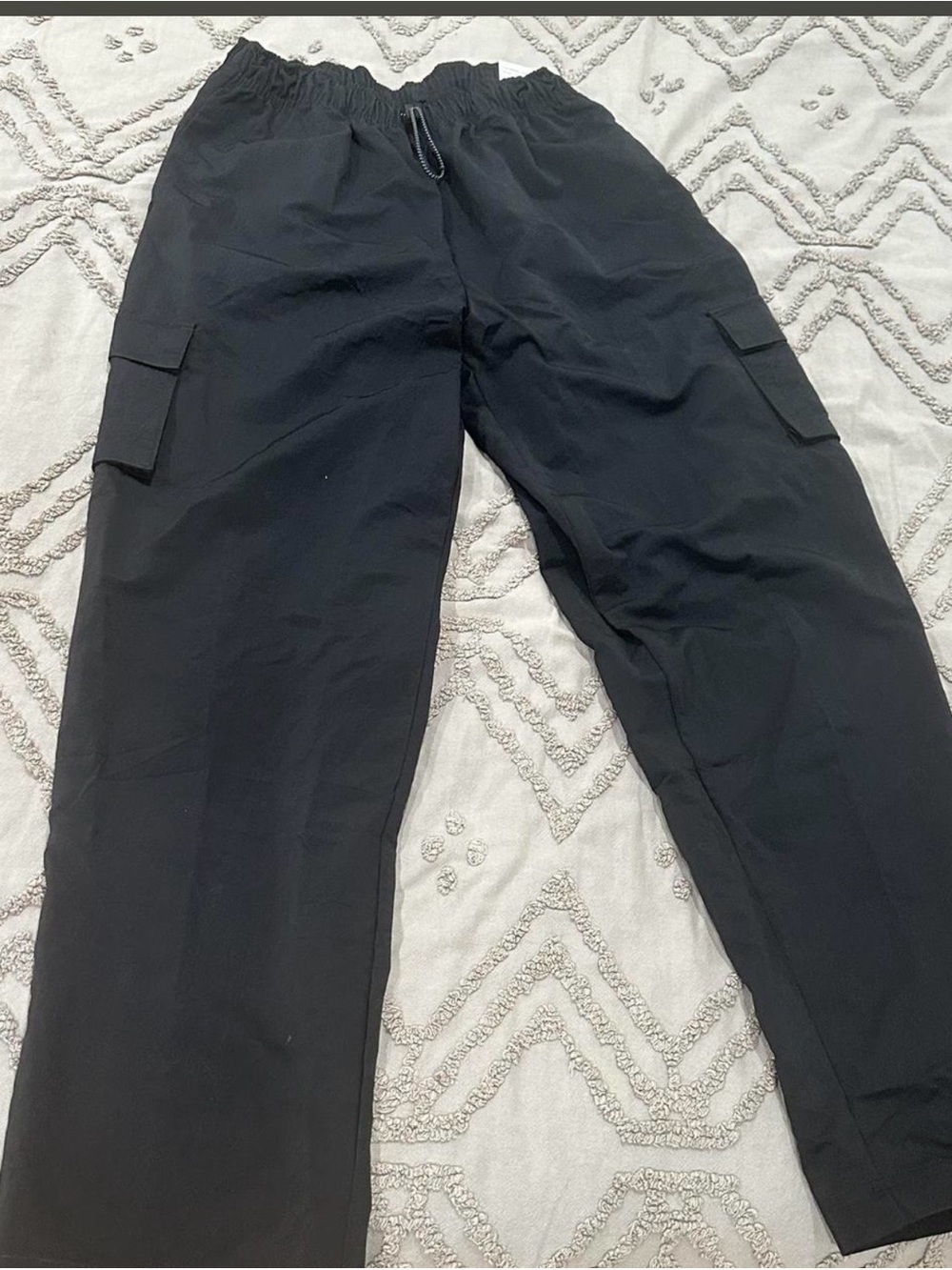 Nike Black Women's Cargo Pants with Elastic Waist